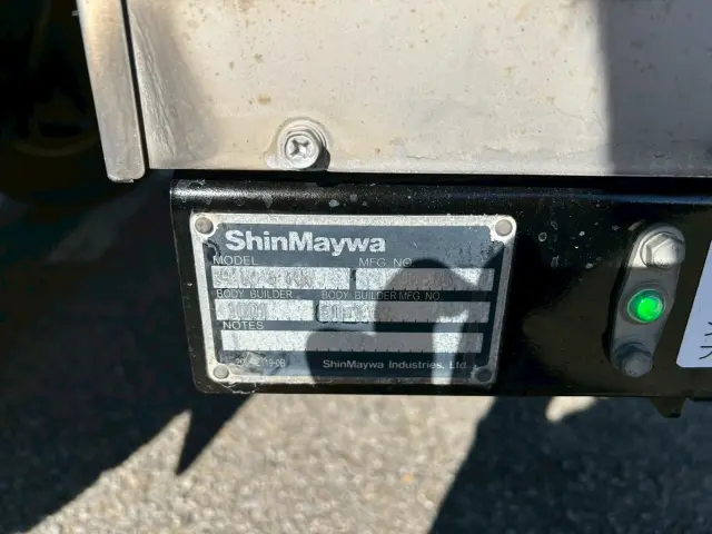 いすゞ エルフ 2RG-NPR88YN(2WD)の写真19