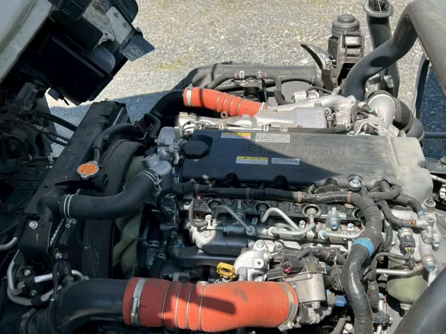 いすゞ エルフ 2RG-NPR88YN(2WD)の写真33