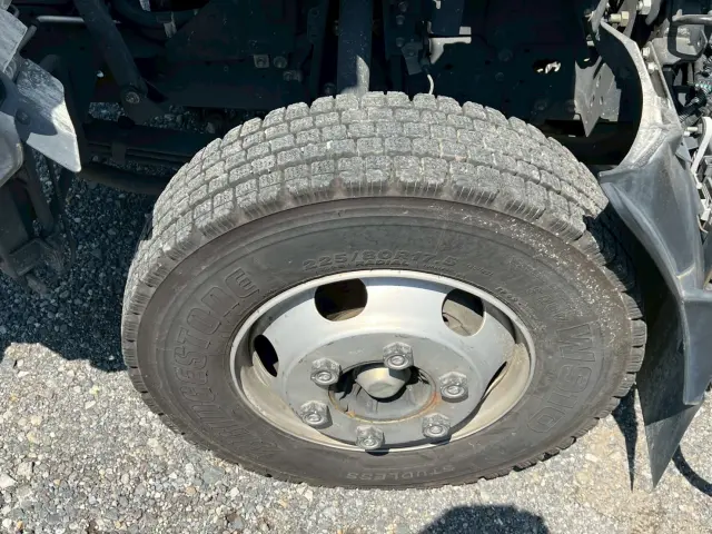 いすゞ エルフ 2RG-NPR88YN(2WD)の写真37