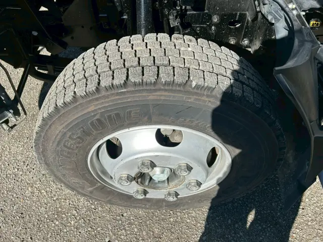 いすゞ エルフ 2RG-NPR88YN(2WD)の写真40