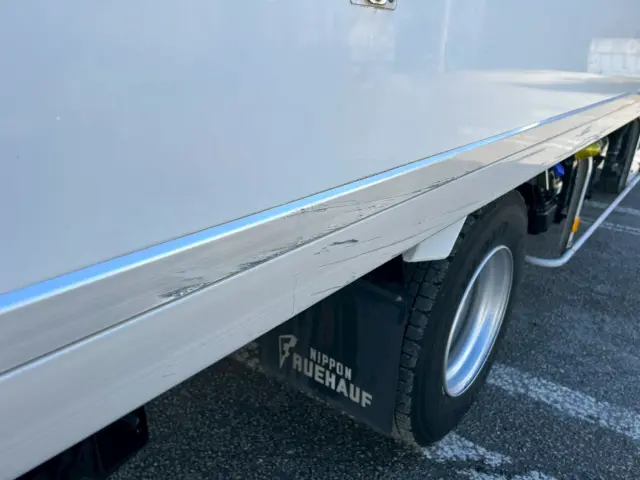 いすゞ エルフ 2RG-NPR88YN(2WD)の写真46