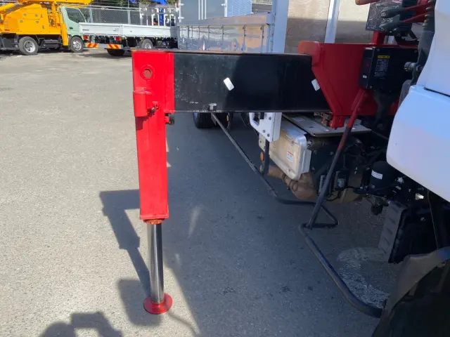 UD コンドル TKG-MK38L(2WD)の写真16