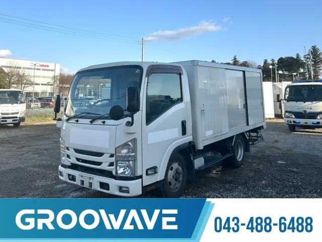 いすゞ エルフ TPG-NMR85AN(2WD)の写真1