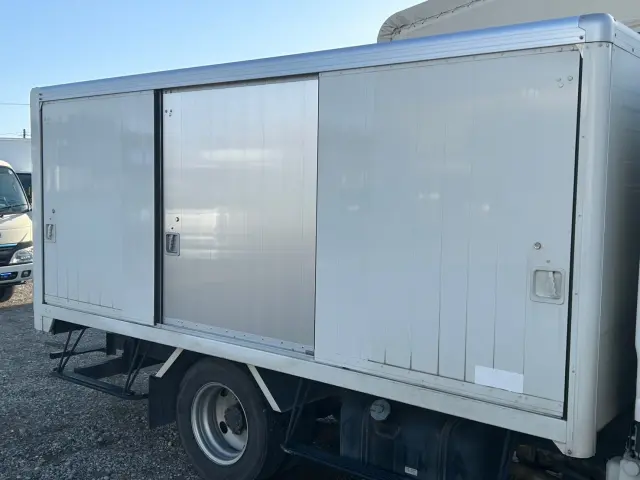 いすゞ エルフ TPG-NMR85AN(2WD)の写真6