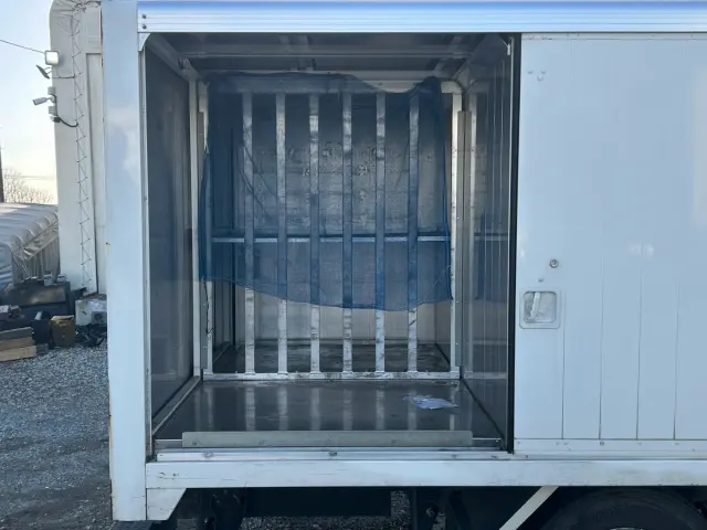 いすゞ エルフ TPG-NMR85AN(2WD)の写真12