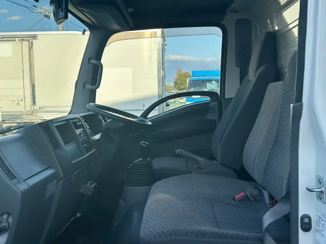 いすゞ エルフ TPG-NMR85AN(2WD)の写真29