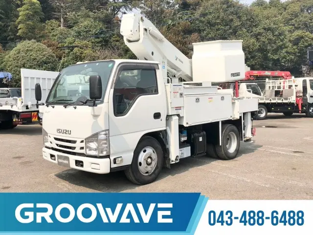 いすゞ エルフ TPG-NKR85AN(2WD)の写真1