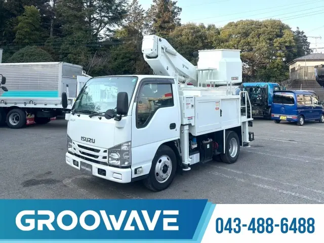 いすゞ エルフ TPG-NKR85AN(2WD)の写真1