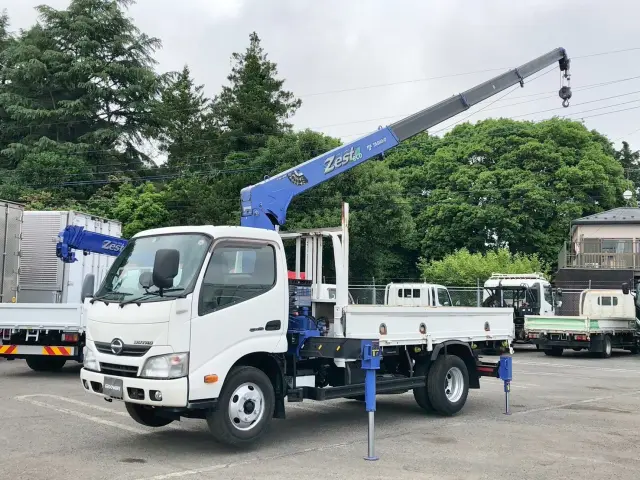 日野 デュトロ TKG-XZU650M(2WD)の写真1