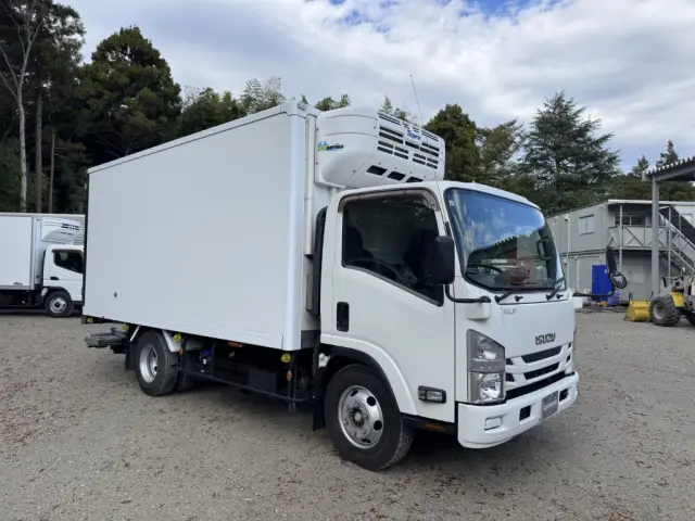 いすゞ エルフ 2RG-NPR88YN(2WD)の写真2