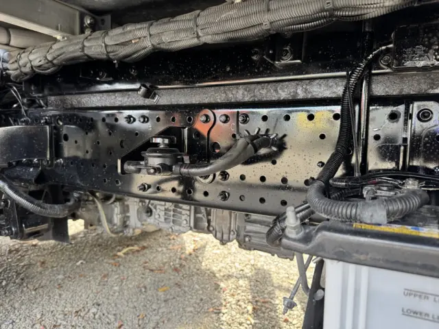 いすゞ エルフ 2RG-NPR88YN(2WD)の写真25