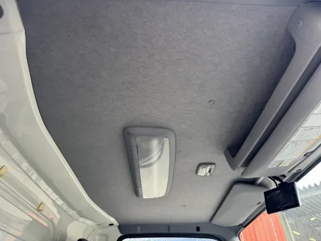 いすゞ エルフ 2RG-NPR88YN(2WD)の写真38