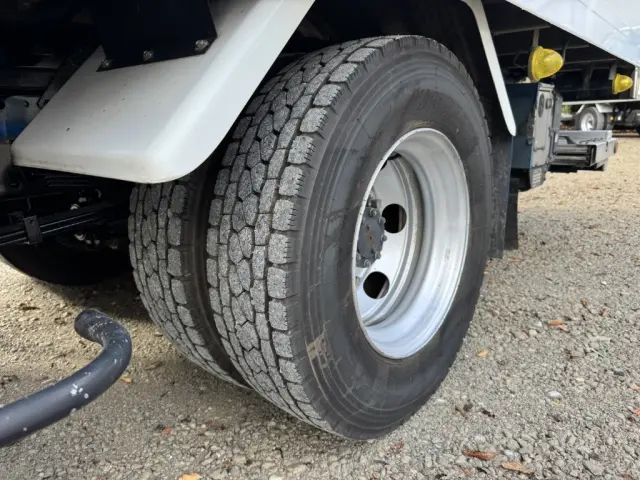 いすゞ エルフ 2RG-NPR88YN(2WD)の写真43