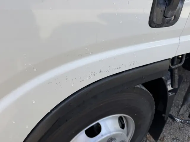 いすゞ エルフ 2RG-NPR88YN(2WD)の写真47