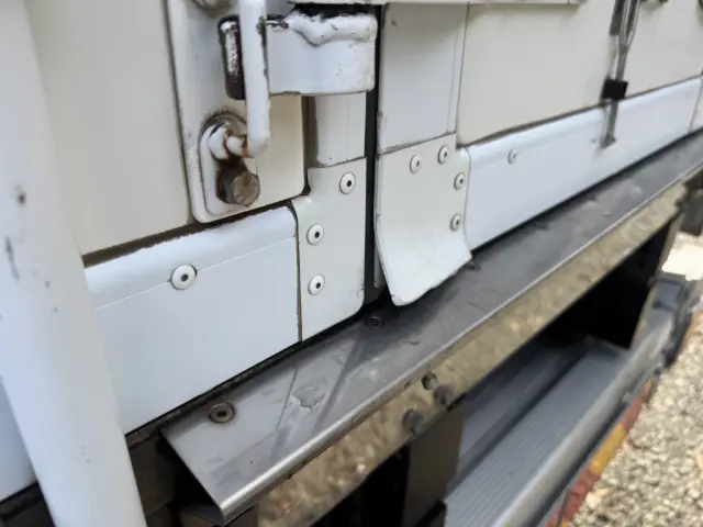 いすゞ エルフ 2RG-NPR88YN(2WD)の写真49