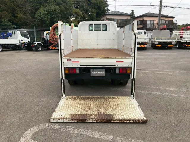 いすゞ エルフ TKG-NKR85A(2WD)の写真9