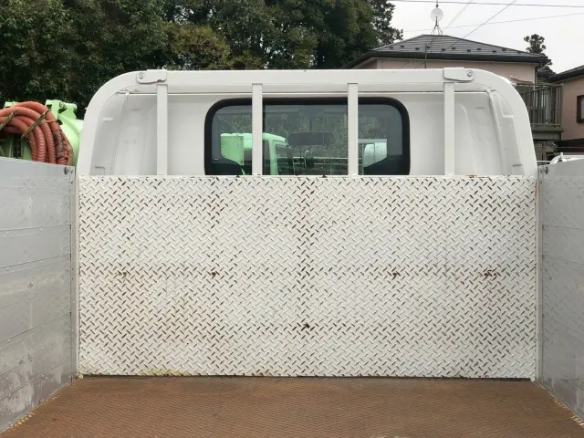 いすゞ エルフ TKG-NKR85A(2WD)の写真15