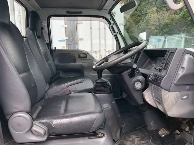 いすゞ エルフ TKG-NKR85A(2WD)の写真24