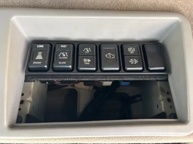 いすゞ ギガ QKG-CYJ77A(8x4)の写真27