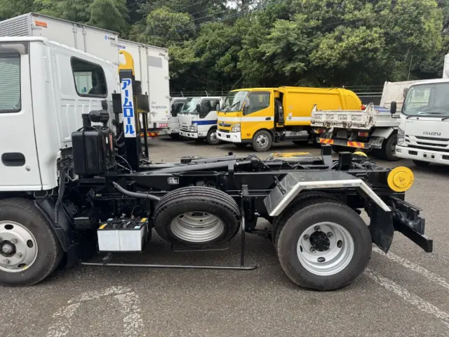 いすゞ エルフ TKG-NKR85AN(2WD)の写真7