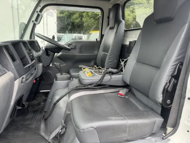 いすゞ エルフ TKG-NKR85AN(2WD)の写真31