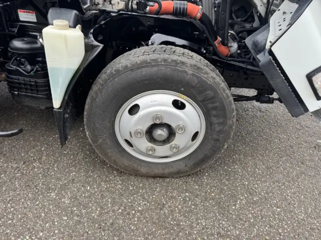 いすゞ エルフ TKG-NKR85AN(2WD)の写真37