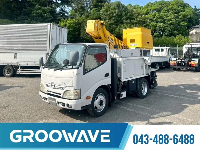 日野 デュトロ TKG-XZU675M(4WD)の写真1