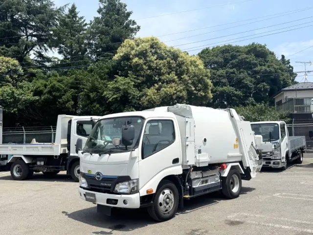 日野 デュトロ TSG-XKU600X(2WD)の写真1