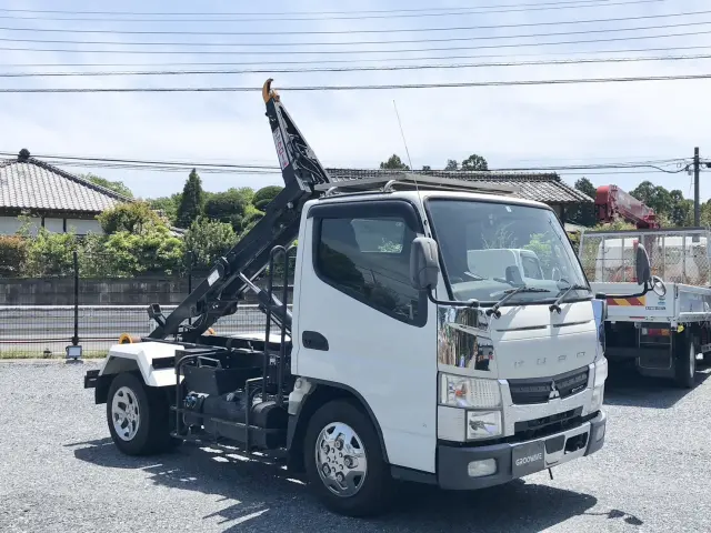 三菱 キャンター TPG-FBA50(2WD)の写真2