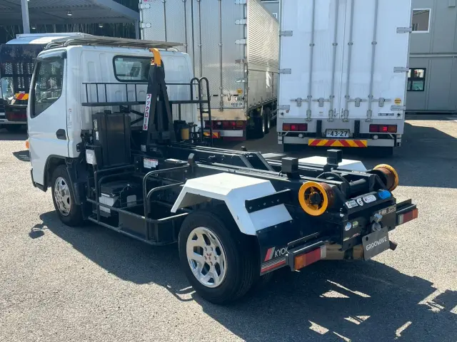 三菱 キャンター TPG-FBA50(2WD)の写真4