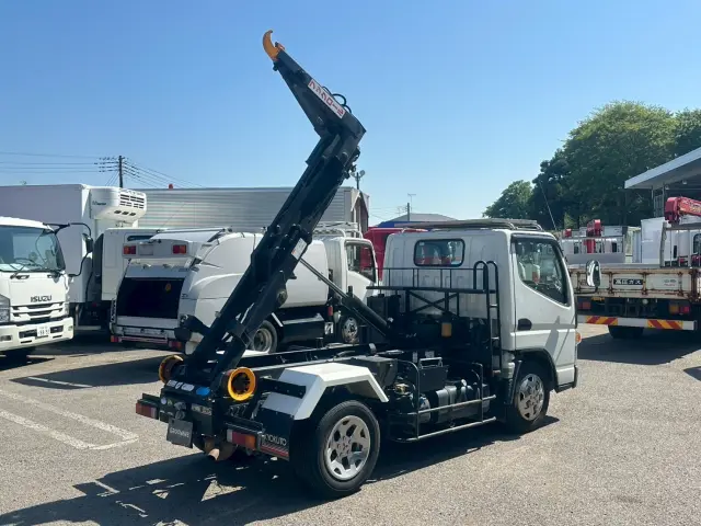 三菱 キャンター TPG-FBA50(2WD)の写真9