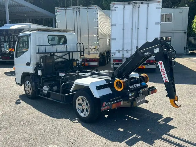 三菱 キャンター TPG-FBA50(2WD)の写真12