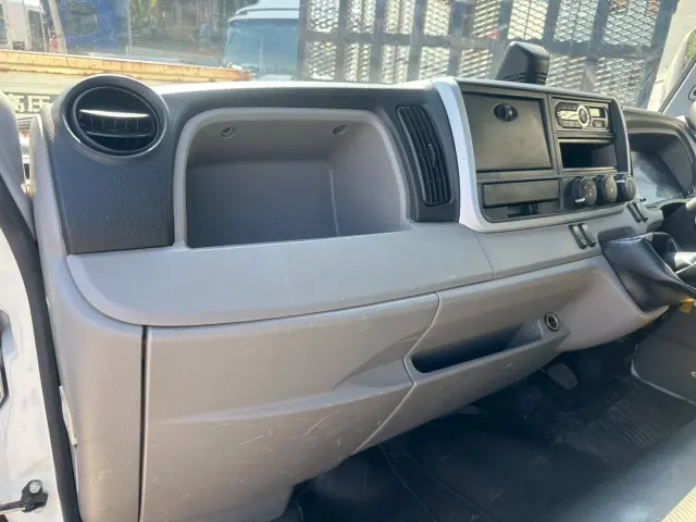 三菱 キャンター TPG-FBA50(2WD)の写真32