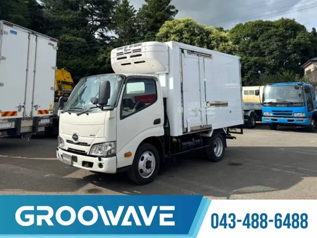 日野 デュトロ 2KG-XZC675M(4WD)の写真1