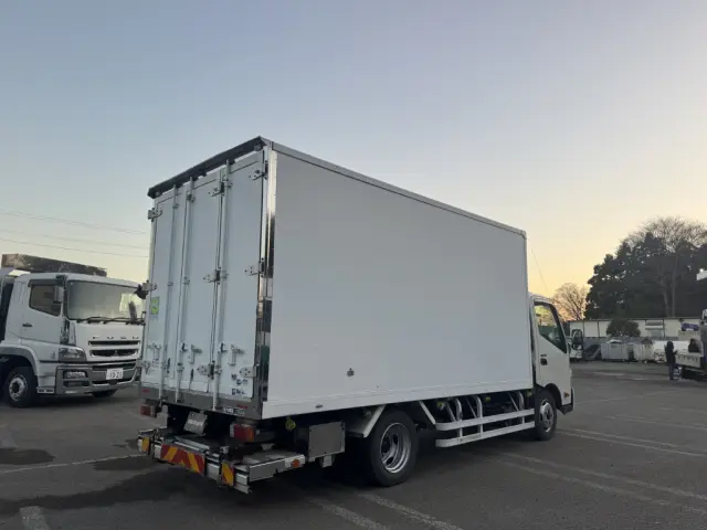 日野 デュトロ TKG-XZU710M(2WD)の写真3