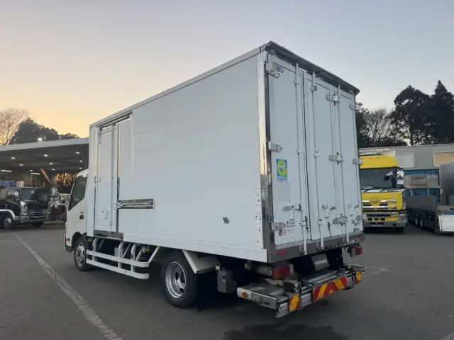 日野 デュトロ TKG-XZU710M(2WD)の写真4