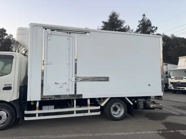 日野 デュトロ TKG-XZU710M(2WD)の写真7