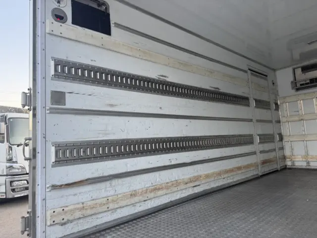 日野 デュトロ TKG-XZU710M(2WD)の写真13