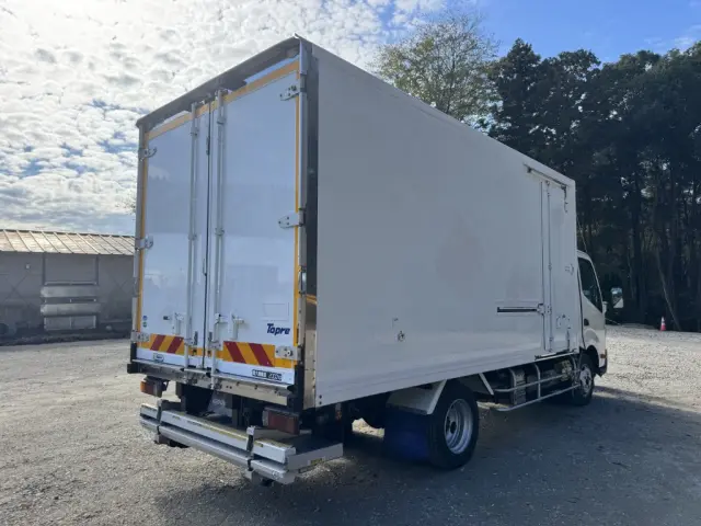 トヨタ ダイナ 2RG-XZU710(2WD)の写真3