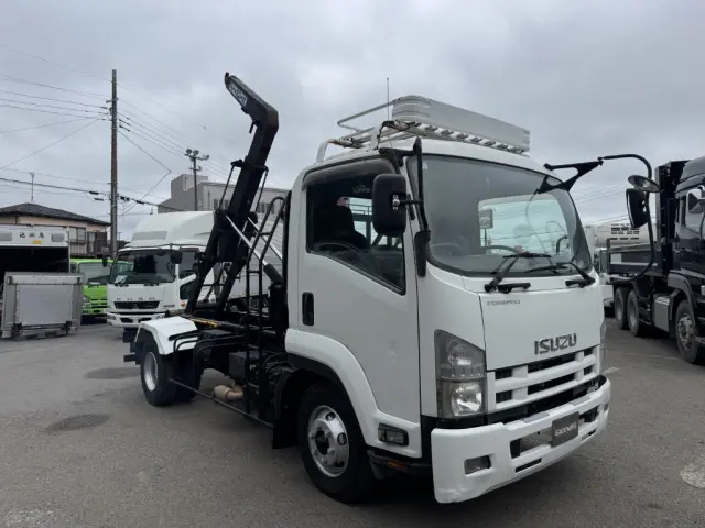 いすゞ フォワード PKG-FRR90S2(2WD)の写真2
