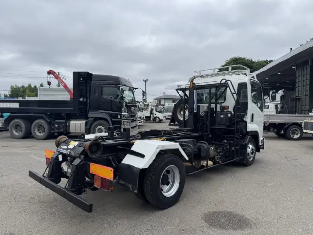 いすゞ フォワード PKG-FRR90S2(2WD)の写真3