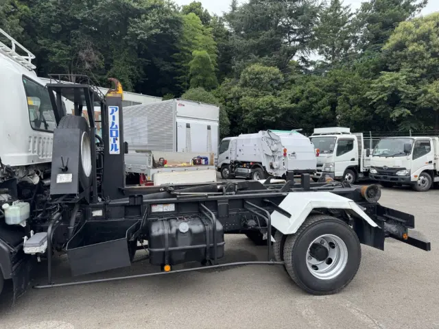 いすゞ フォワード PKG-FRR90S2(2WD)の写真7