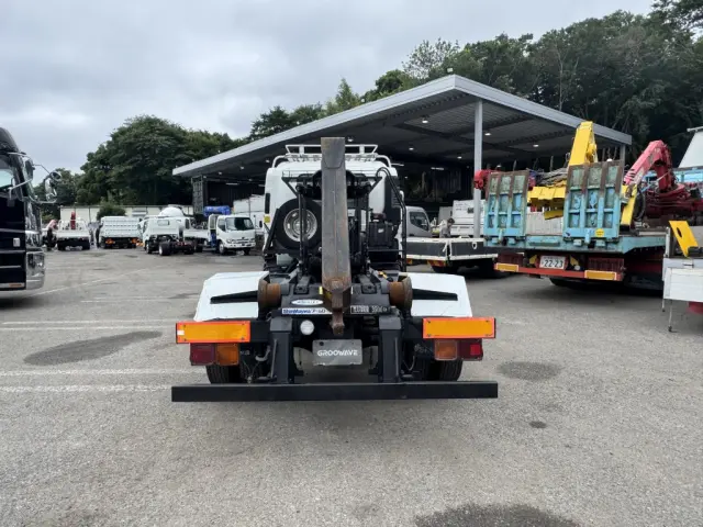 いすゞ フォワード PKG-FRR90S2(2WD)の写真8