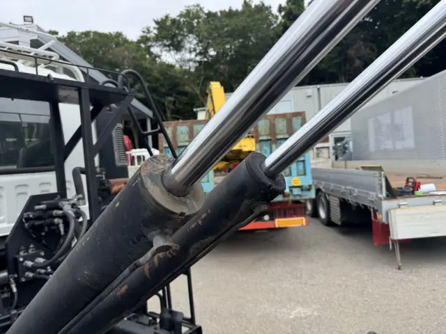 いすゞ フォワード PKG-FRR90S2(2WD)の写真11