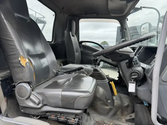 いすゞ フォワード PKG-FRR90S2(2WD)の写真24