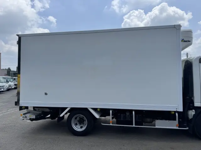 いすゞ エルフ TPG-NPR85AN(2WD)の写真6