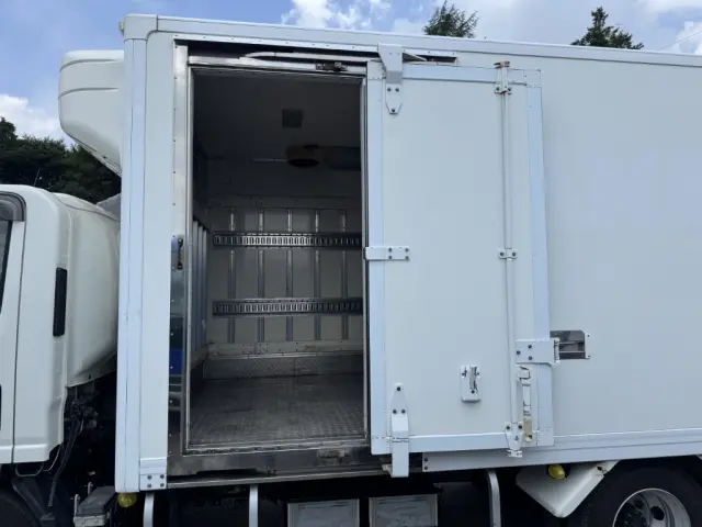 いすゞ エルフ TPG-NPR85AN(2WD)の写真8