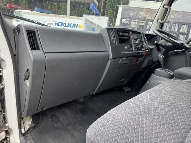 いすゞ エルフ TPG-NPR85AN(2WD)の写真37