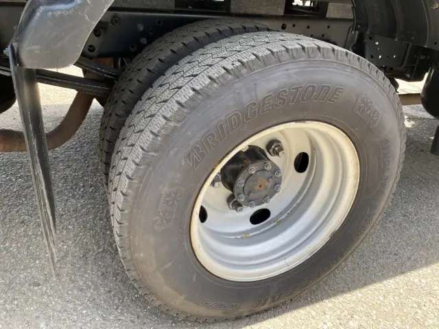いすゞ エルフ TPG-NKR85R(2WD)の写真46