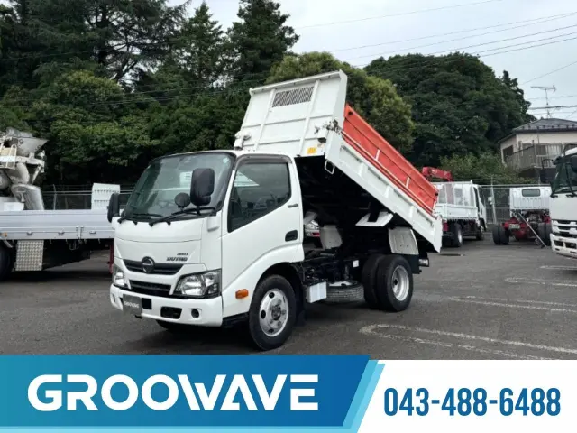 日野 デュトロ TKG-XZU675T(4WD)の写真1